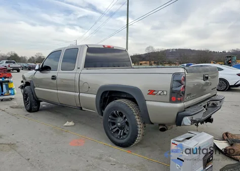 2001 Chevrolet Silverado K1500 из США, поврежденный, VIN 2GCEK19T011293536